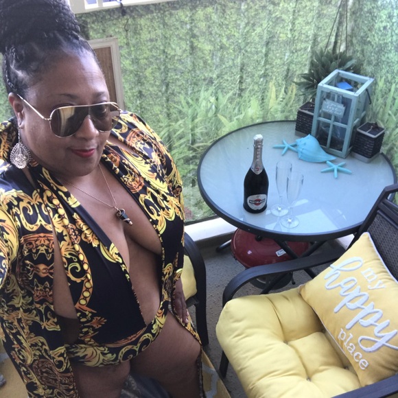 Meet your Posher, Melissa - Picture 11 of 16